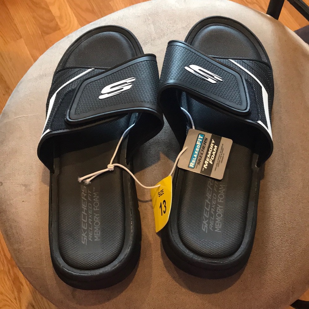 Skechers Men’s Crenisi Slides/Sandler’s